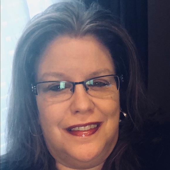 Meet your Posher, Roberta - Picture 1 of 1